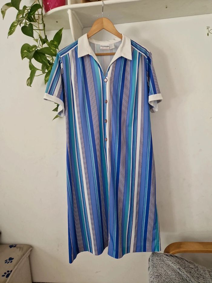 Robe manches courtes