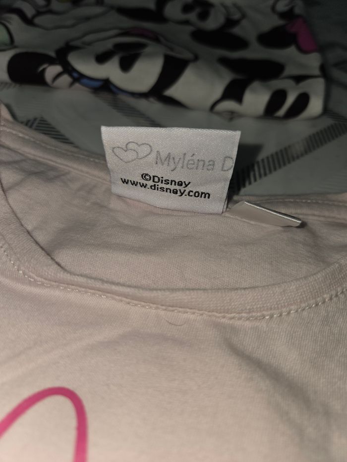 Lot de 3 vêtements disney - photo numéro 4
