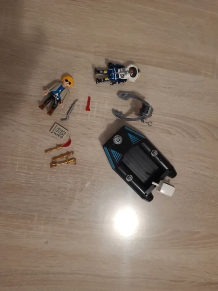 Playmobil bateau brigand et policier - photo numéro 5