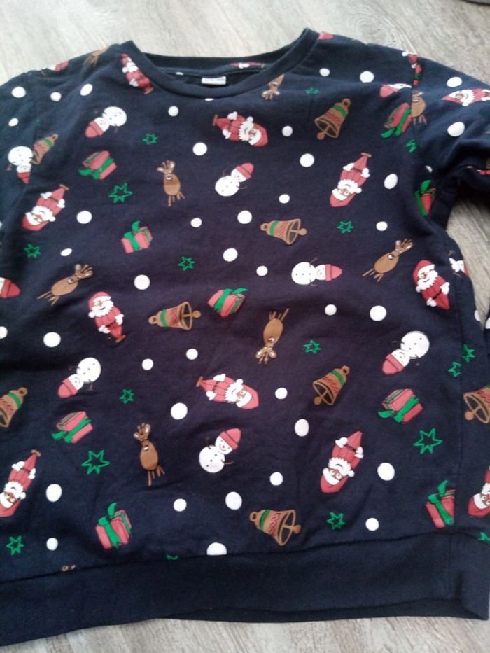 Pull de Noël 134/140 - photo numéro 3
