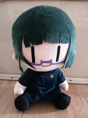 Grande peluche jujutsu kaisen maki