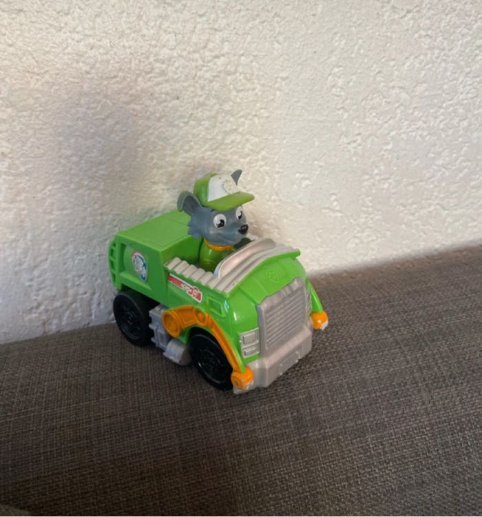 Véhicule pat patrouille vert