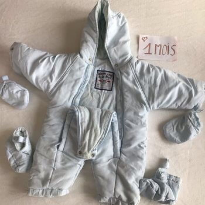 Combinaison neutre bébé 1 mois