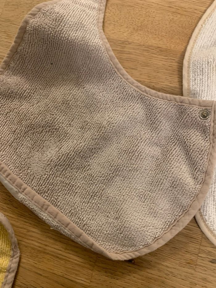 Lot de bavoirs 👶🏻 - photo numéro 2