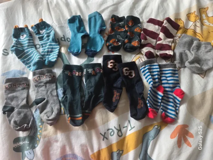 9 paires de chaussettes 23 26