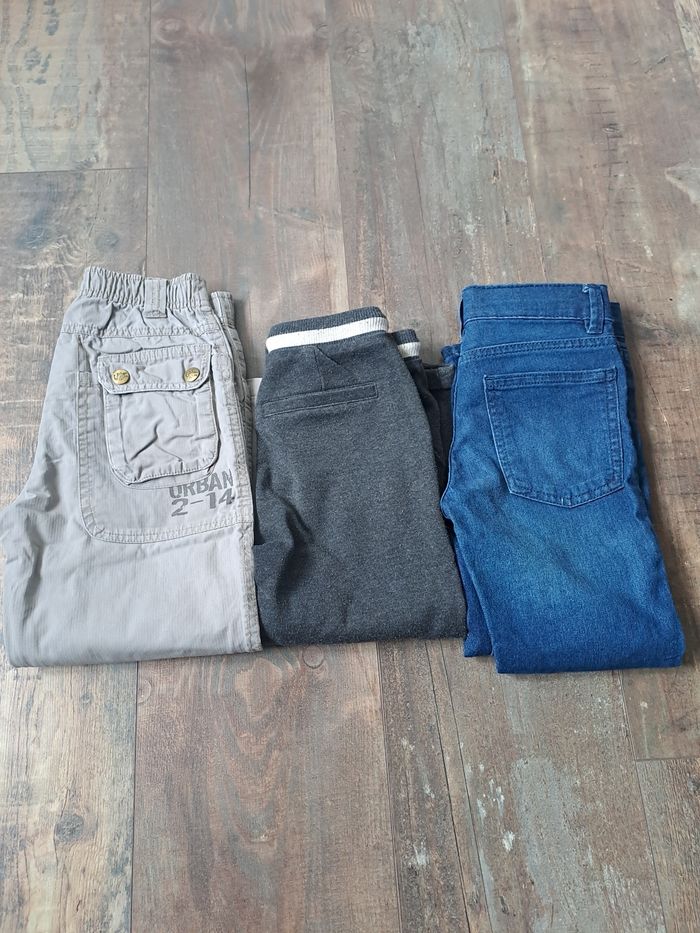 Lot pantalon 4-5 ans - photo numéro 2