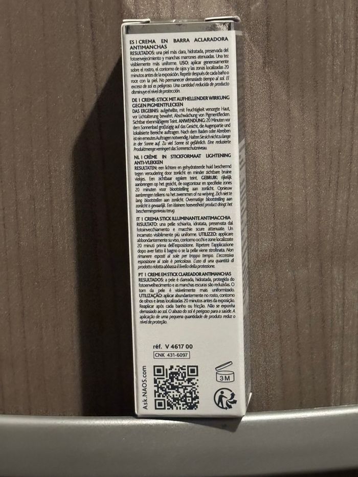 Photo reverse crème en stick éclaircissante anti taches - photo numéro 2