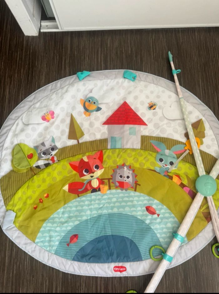 Tapis d’éveil Tiny Love.