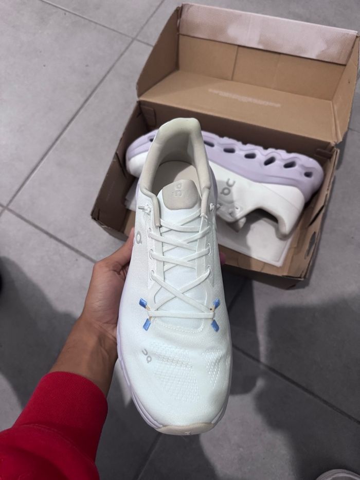 Baskets running ON Cloudtilt taille 45 noir/blanc - photo numéro 3