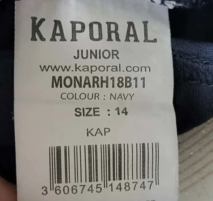 T-Shirt bleu  marine  garçon 14 ans  très  bon  état - photo numéro 5