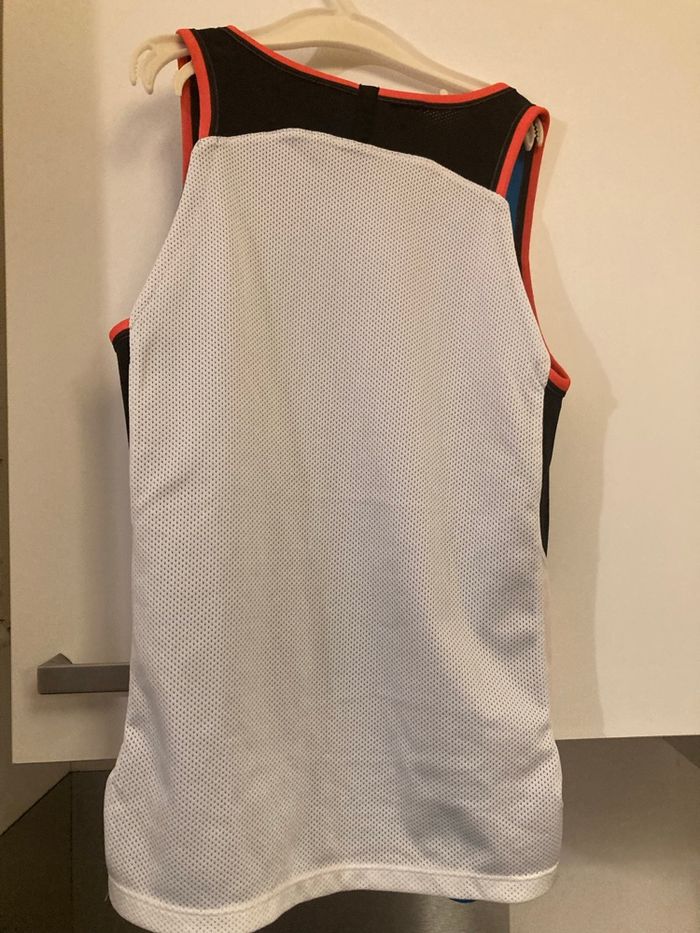 Tenue basket enfant 8 ans - photo numéro 3