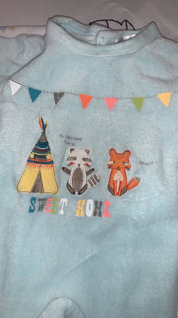 2 pyjamas - photo numéro 2