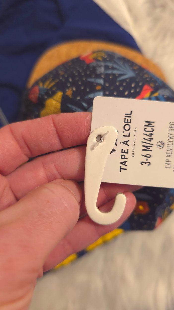 NEUFS (non portés) 🏷🏷🥰😍💙superbe coupe vent et casquette 6mois garçon 😍🤩💙 - photo numéro 9