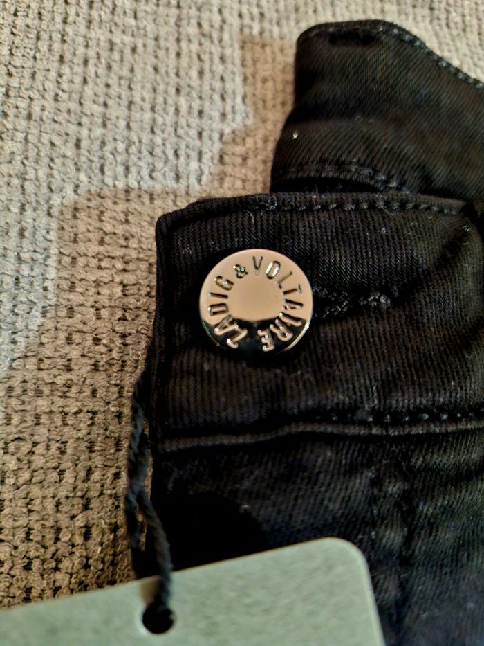 Jean Zadig&Voltaire taille 24 - photo numéro 4