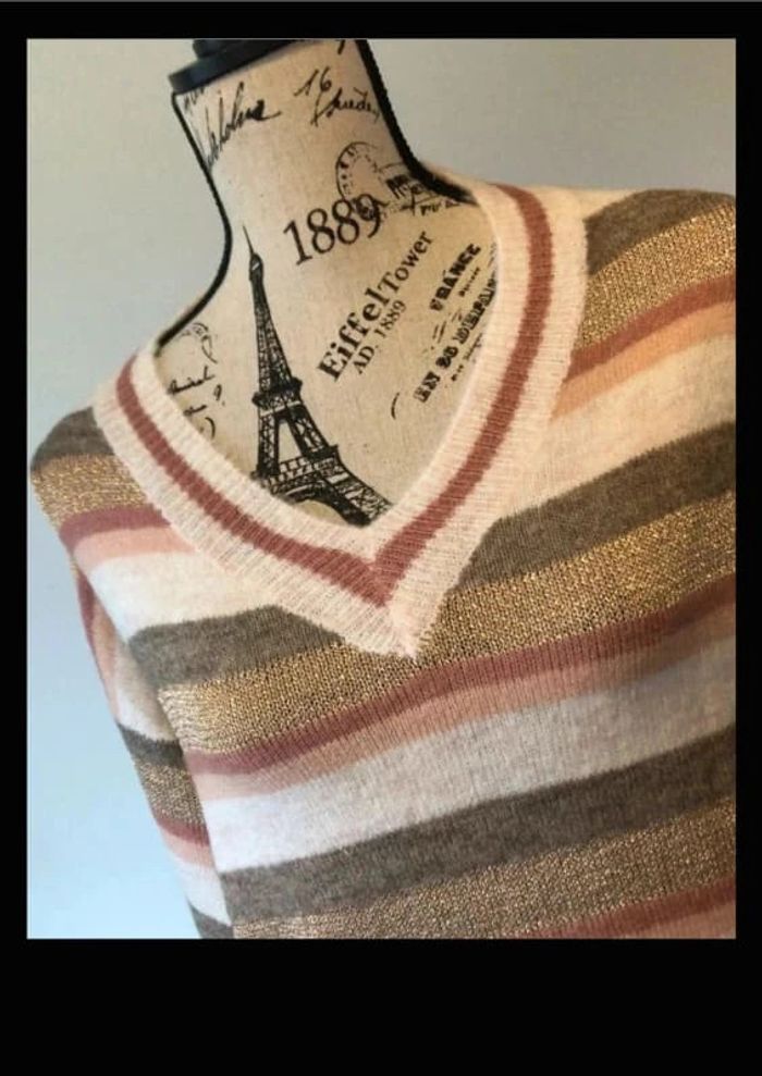 Pull neuf. - photo numéro 2