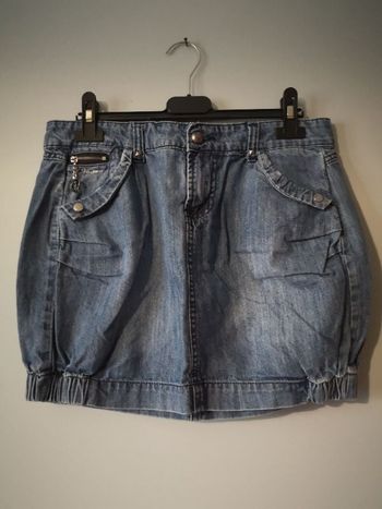 Jupe en jeans X-City. Taille 16 ans. Très bon état.