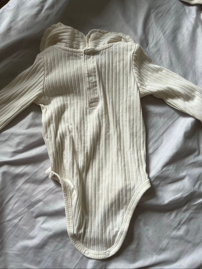 Bodies 6mois - photo numéro 2