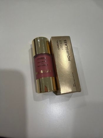 Blush liquide Hourglass 