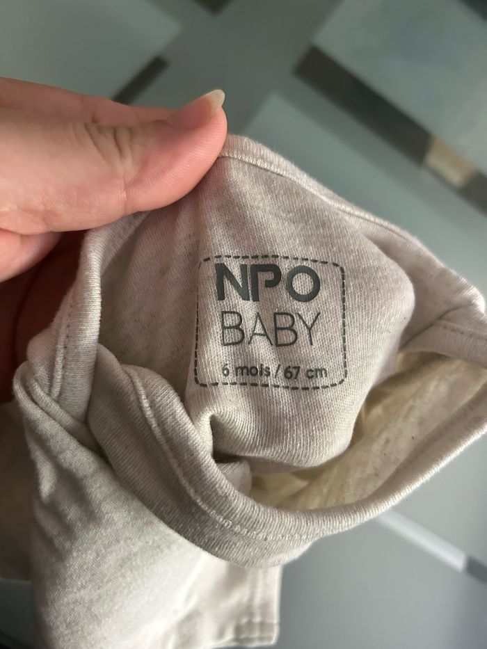 Lot 4 bodies manches longues - photo numéro 3