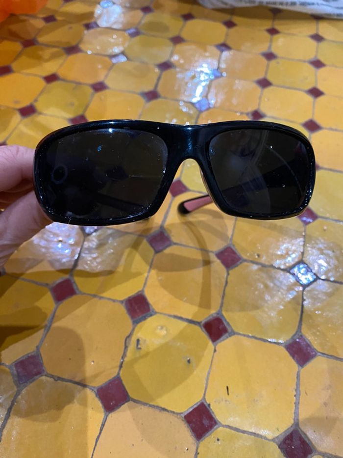 Lunettes de soleil - photo numéro 2