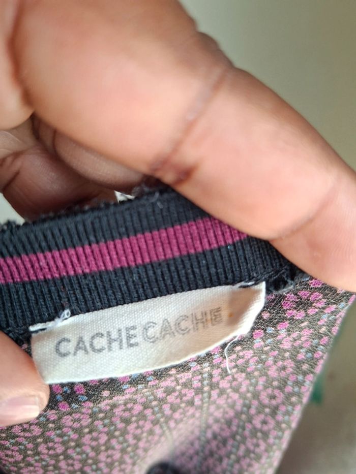 Blouse col V violet chic- élégance et douceur, Cache-cache en très bon état, taille XL - photo numéro 4