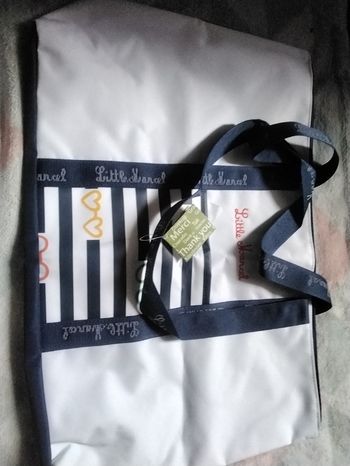 Sac week-end ou plage neuf  de grande dimension li