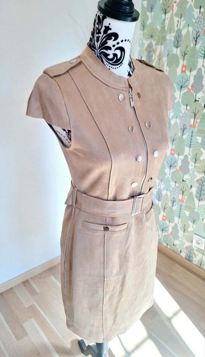 Magnifique! Élégante robe femme en peau de pêche taille 36 - photo numéro 3