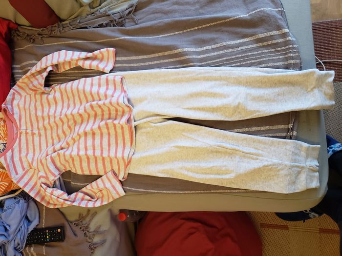 pyjama velours 9/10 ans