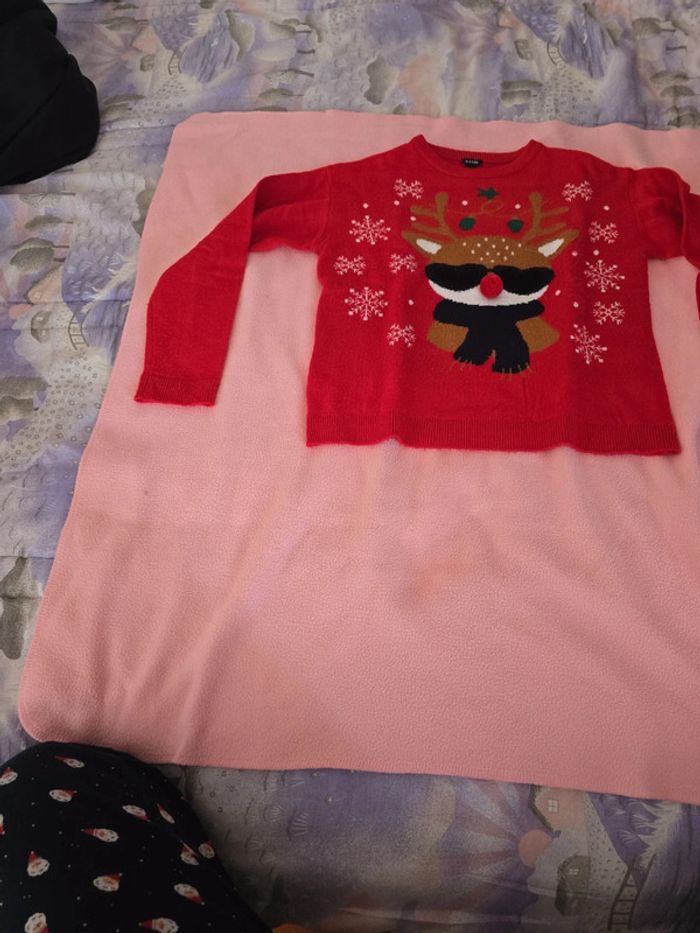 Pull Noël 🎅 - photo numéro 2