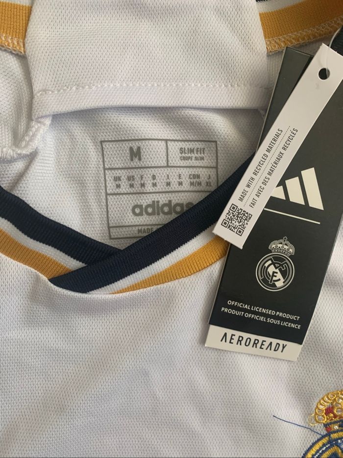 Maillot de foot du Real Madrid - photo numéro 2
