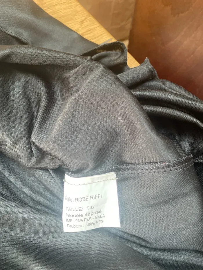 Robe taille 6 formul - photo numéro 4