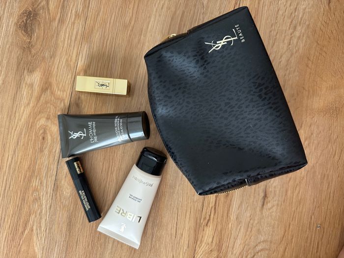 Trousse YSL + produits