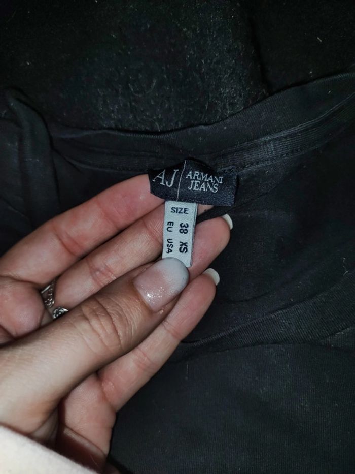 Tee-shirt noir Armani jeans 38 - photo numéro 3