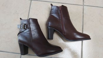 Chaussure à talons 40