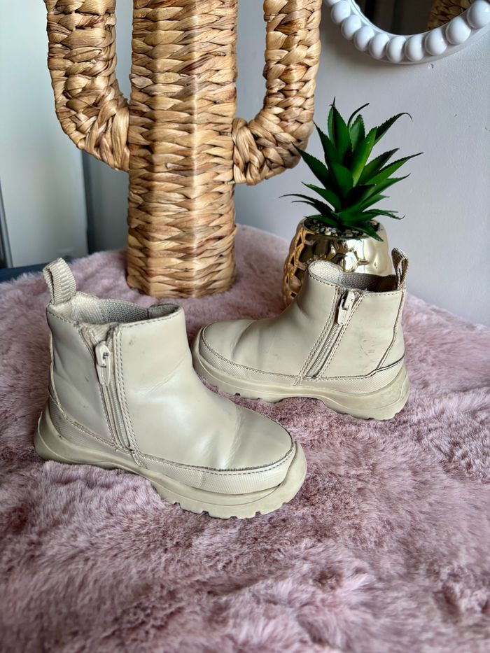 Bottines Zara pointure 21 - photo numéro 4