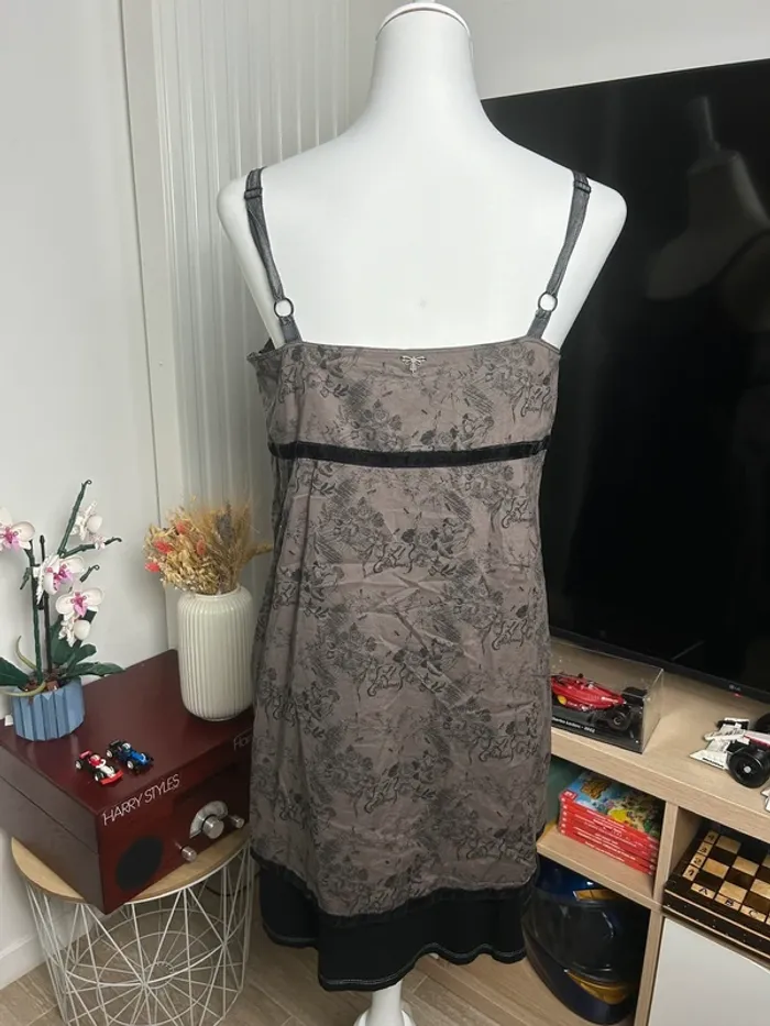 Robe Y2K vintage grise et noir taille 42 - photo numéro 2