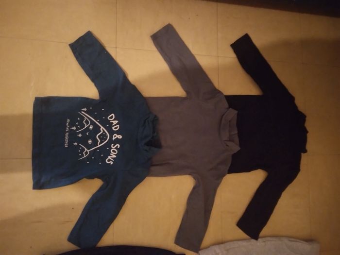 Lot vêtement garcon - photo numéro 2