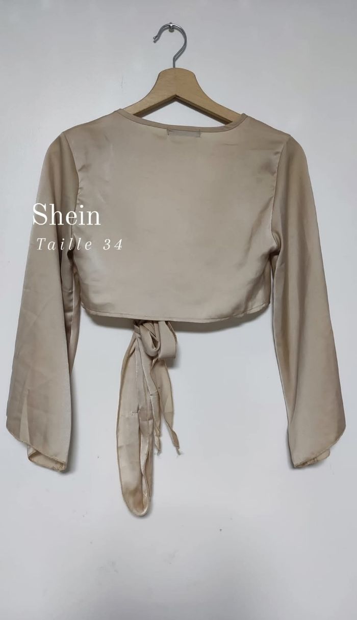 Chemisier court en satin shein femme Taille 34 - photo numéro 2