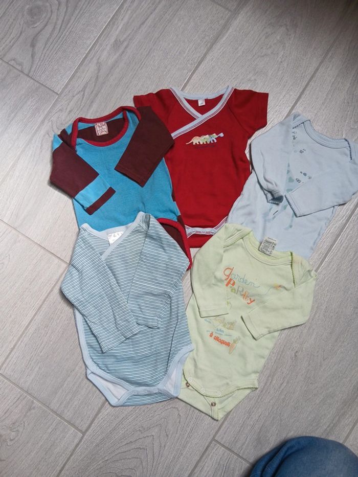 Lot 3 mois (12 pieces)
