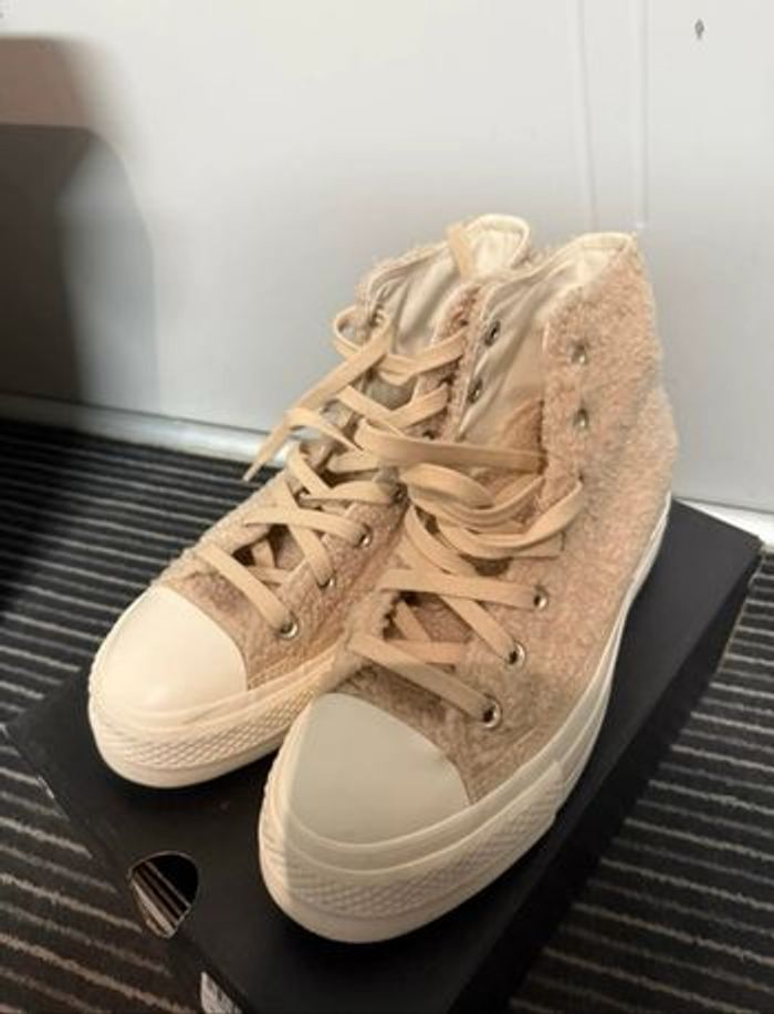 CONVERSE - photo numéro 3
