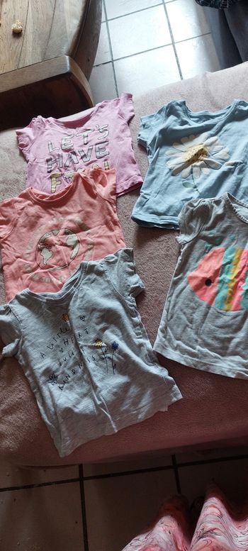 Lot  t-shirt 9 mois