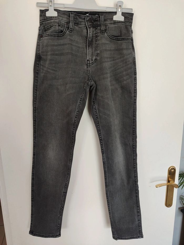 Jean Hollister W26-L30