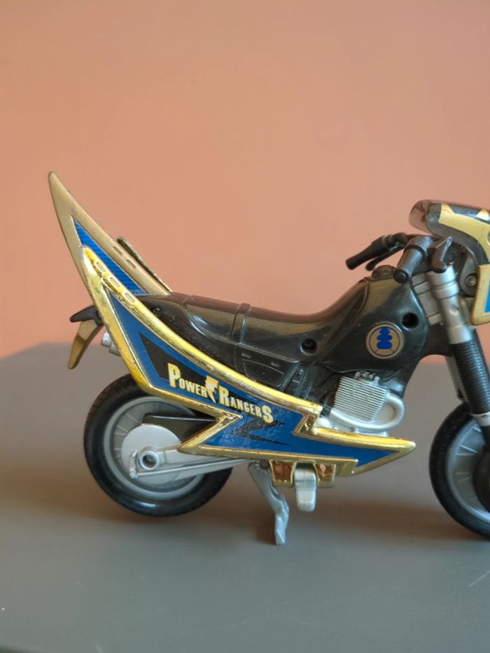 moto power rangers bandai 2002 - photo numéro 3