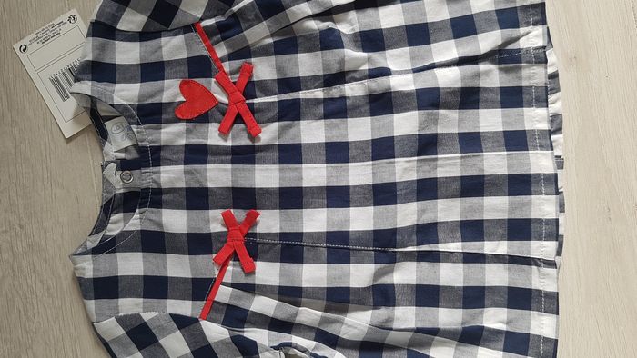 Blouse NEUVE - photo numéro 2