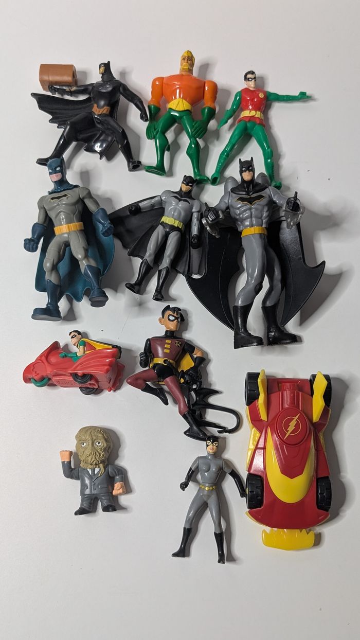 [Jouet] lot de 11 figurines univers DC