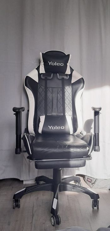 Chaise de jeu pivotante 360° – Dossier inclinable – Accoudoirs et repose-pieds réglables