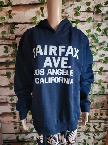 🌸Sweat a capuche marine Kiabi Taille 38🌸