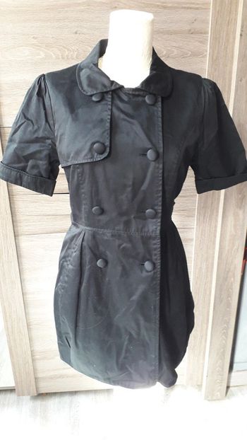 Manteau mi-long manches courtes noir