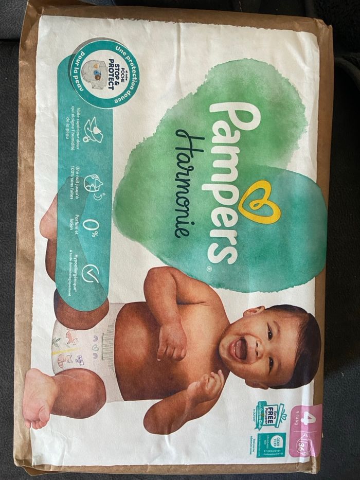 1 pack de couches Pampers harmonie taille 4