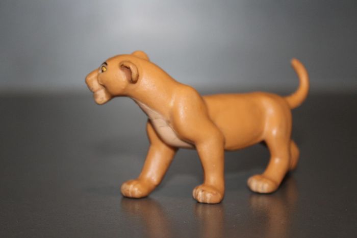 Figurine Sarabi - Disney - photo numéro 2